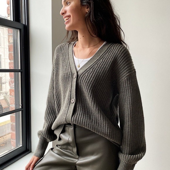 Aritzia Wilfred Cortado Cardigan - Picture 1 of 3